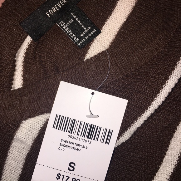 Sweater - Picture 3 of 4